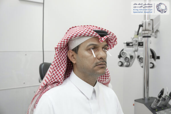 فحص شيرمر لقياس إفراز الدموع من العين